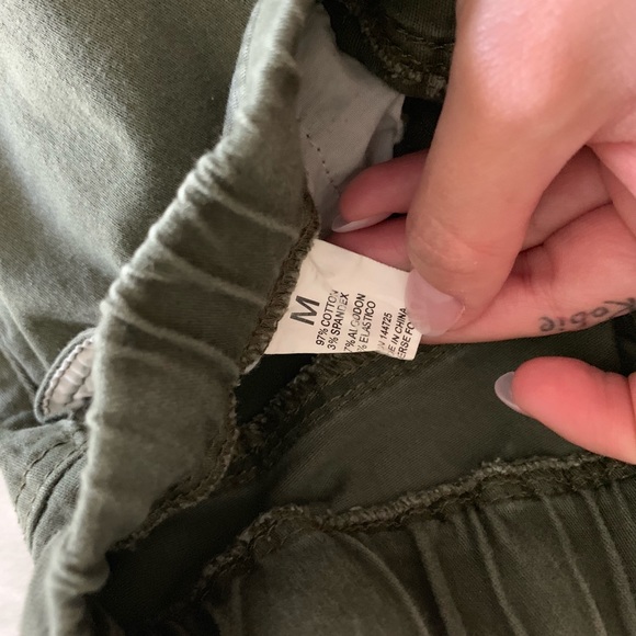 Joggers - Picture 2 of 2